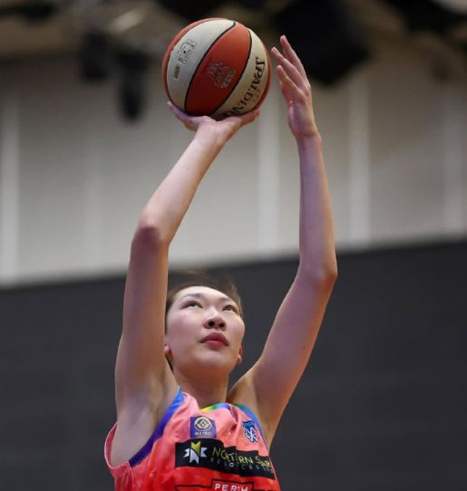 球天下体育-韩旭伤停1场复出又伤了：只打11分钟膝盖扭伤 4中1仅2分创新低