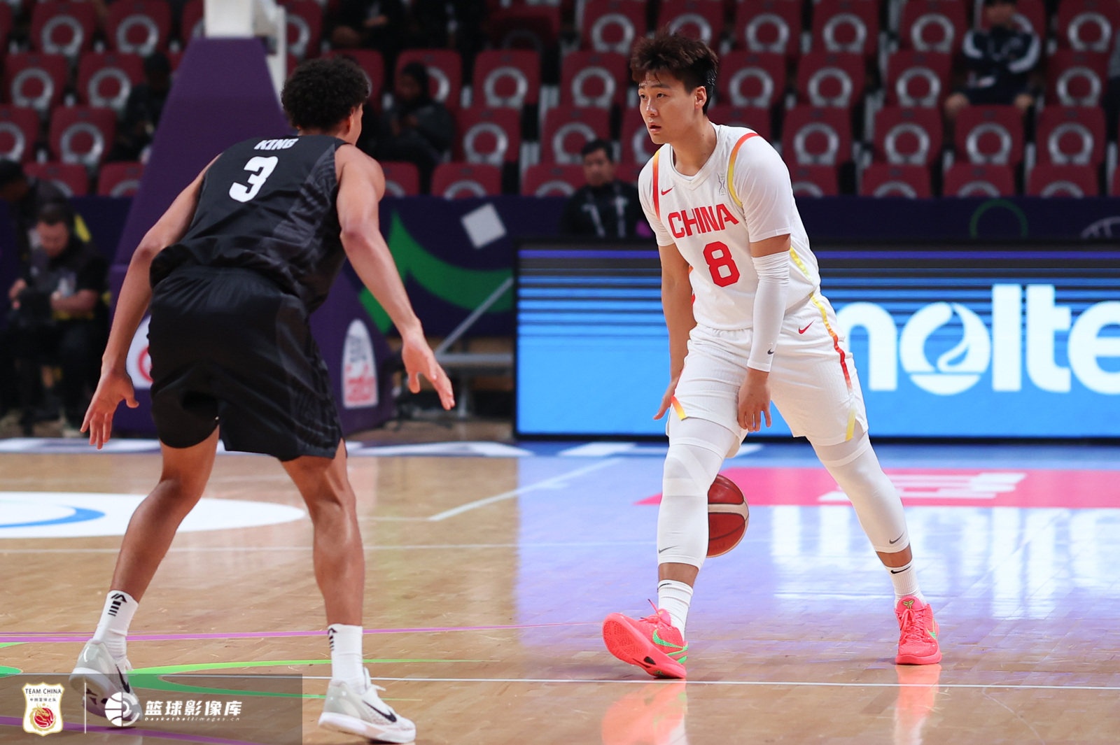 球天下体育平台-赵睿：中国男篮需要一个绝对领袖 不管能否打进都得出来勇于承担